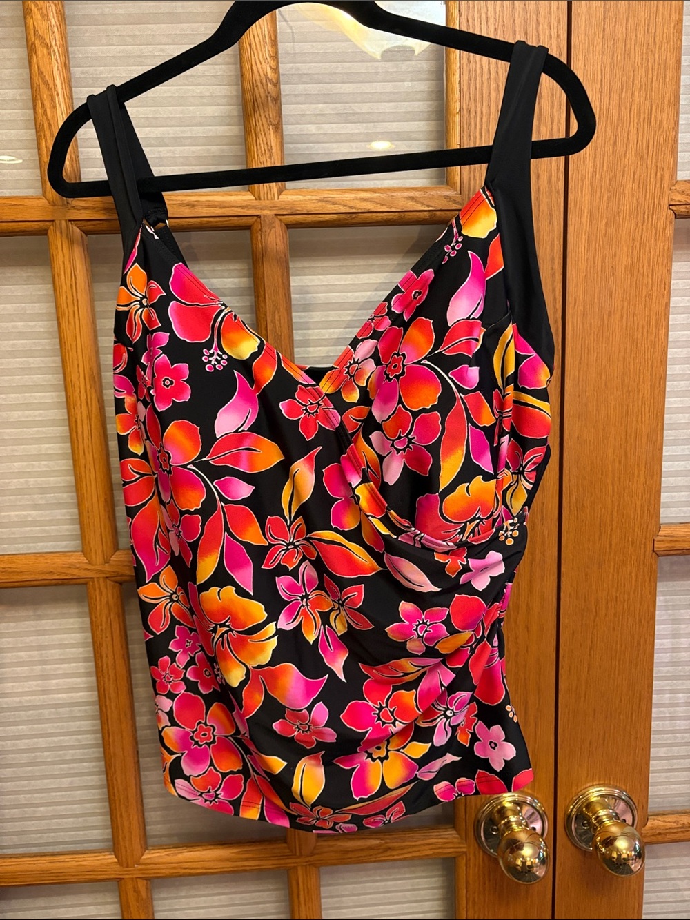 EUC Ocean Dreams Black Swim Tankini Top with Pink & Orange Floral Print
